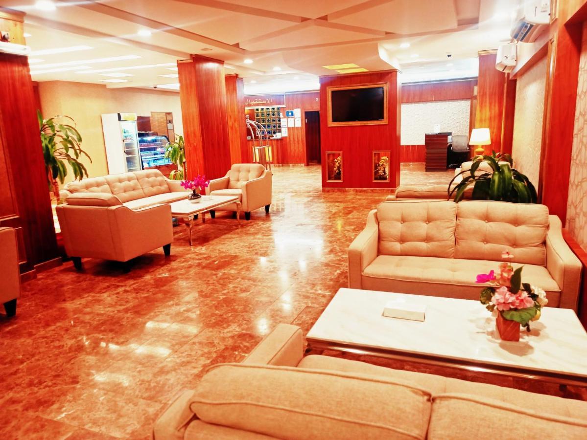 Taraf Yanbu 2 Aparthotel Bagian luar foto
