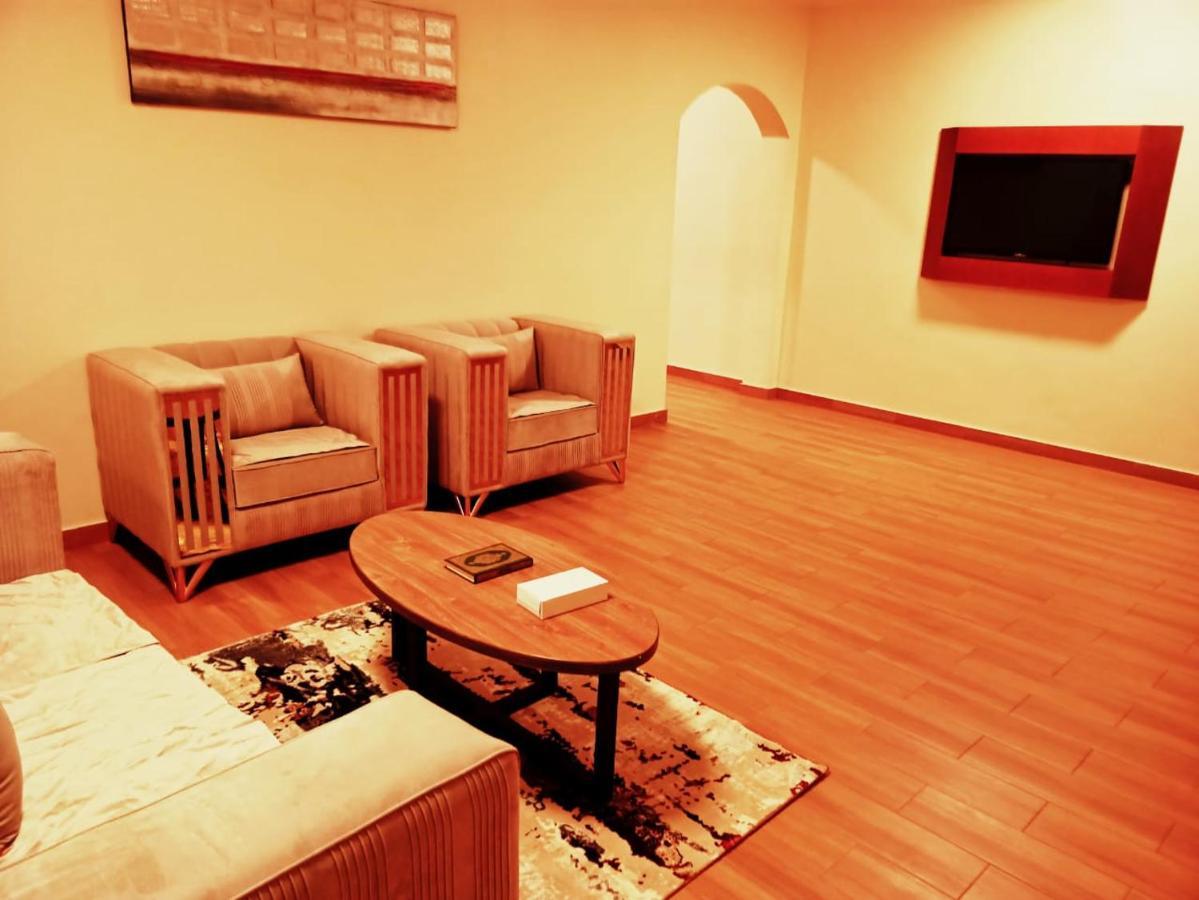 Taraf Yanbu 2 Aparthotel Bagian luar foto