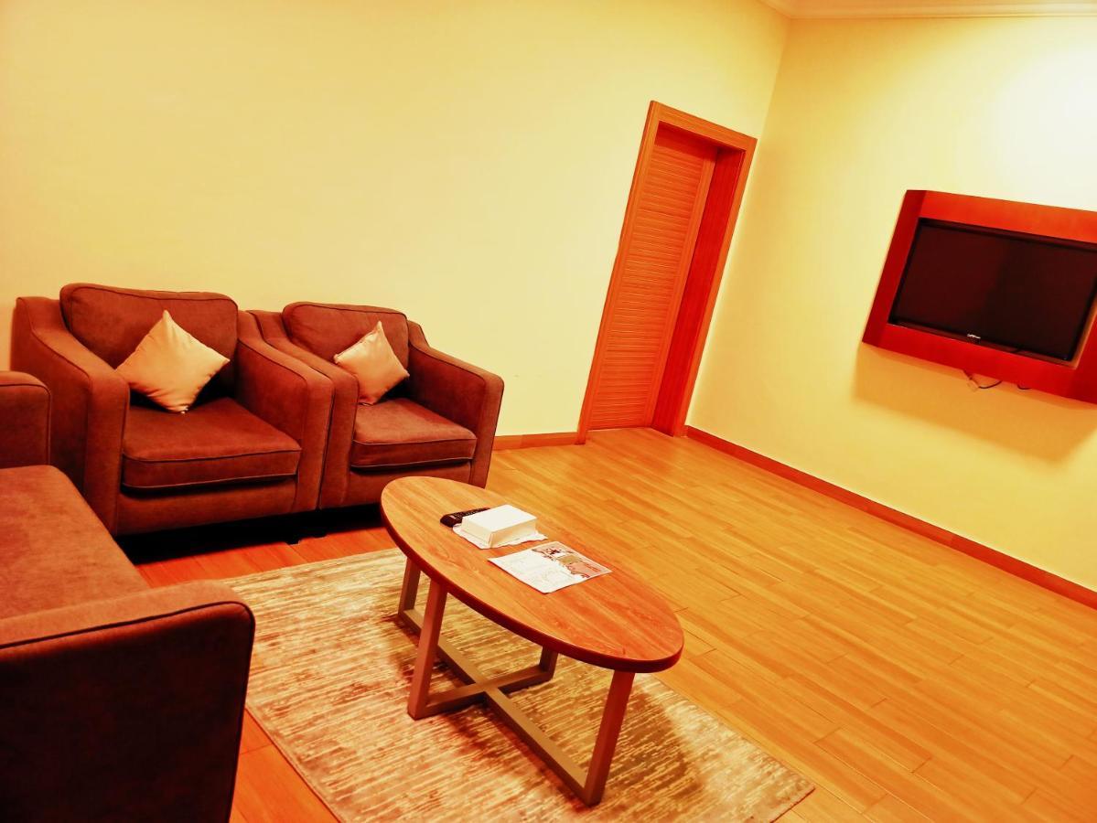 Taraf Yanbu 2 Aparthotel Bagian luar foto