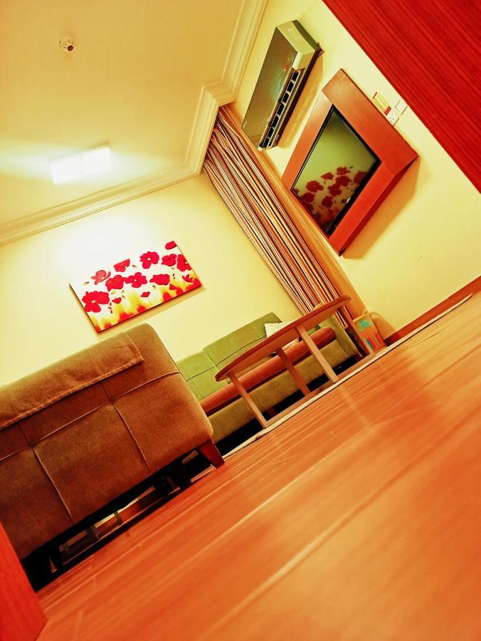 Taraf Yanbu 2 Aparthotel Bagian luar foto