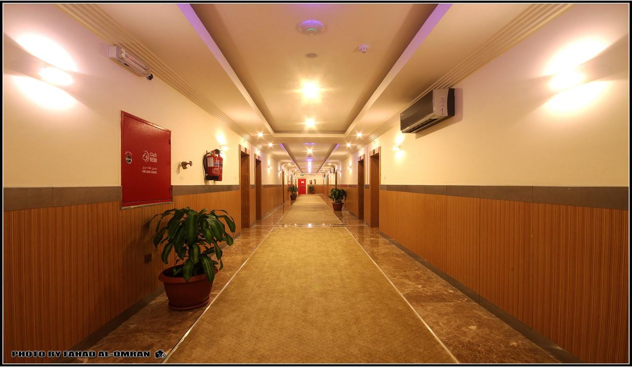 Taraf Yanbu 2 Aparthotel Bagian luar foto